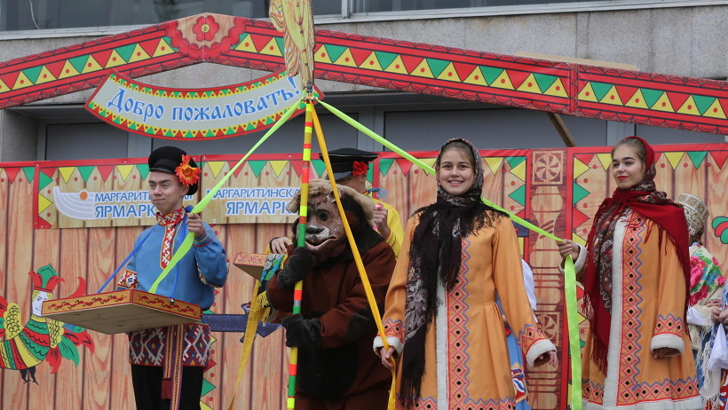 архангельск набережная северной двины. каток мега омск на улице. архангельское достопримечательности. куда сходить в архангельске в выходные. куда сходить в архангельске.