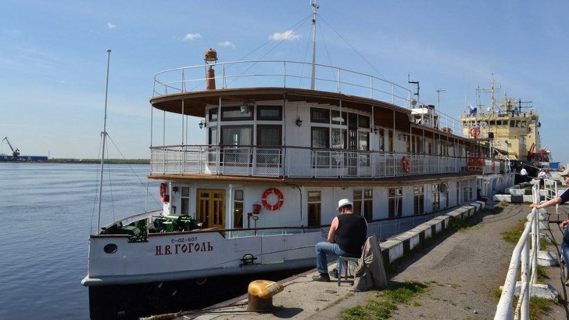 Колёсный пароход Гоголь Архангельск